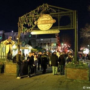 Universal_Mardi_Gras_007