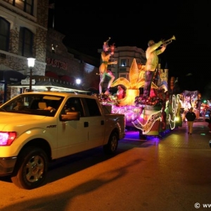 Universal_Mardi_Gras_Parade_056