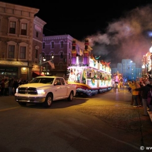 Universal_Mardi_Gras_Parade_115