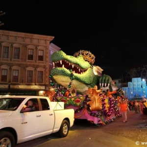 Universal_Mardi_Gras_Parade_196