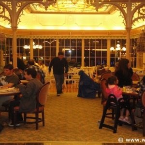 Plaza Inn Inside Seating