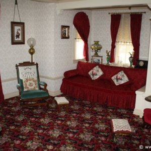 Disneyland-WaltDisneysApartment-05