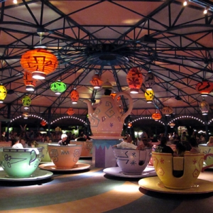 Mad Tea Party (Tea Cups)