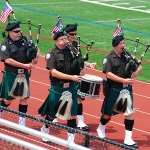 kilt_w_bagpiper_3