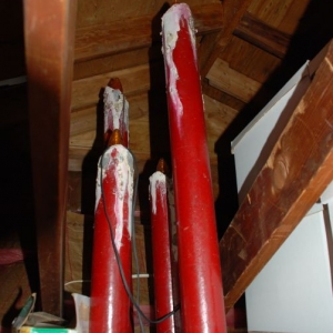 Old_things_in_an_attic