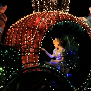 Main-Street-Electrical-Parade-35