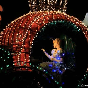 Main-Street-Electrical-Parade-36