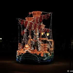 Main-Street-Electrical-Parade-52