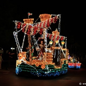 Main-Street-Electrical-Parade-53