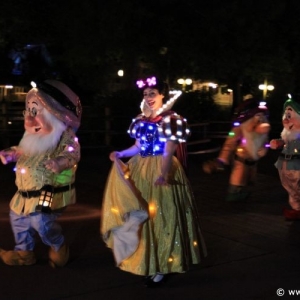 Main-Street-Electrical-Parade-66