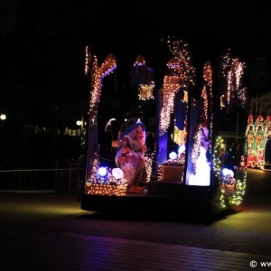 Main-Street-Electrical-Parade-67