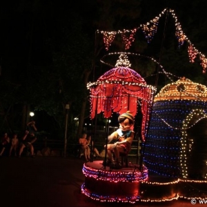 Main-Street-Electrical-Parade-74