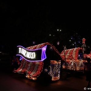 Main-Street-Electrical-Parade-92