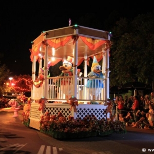 Boo-to-You_Halloween_Parade_08