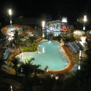 9-10_WDW_117