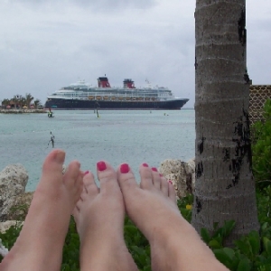 Our feet and the Wonder