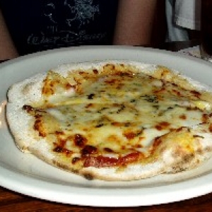 Mama Melrose Four Cheese Flatbread