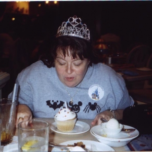 2004-Blowing_out_my_candles-37th_Bday