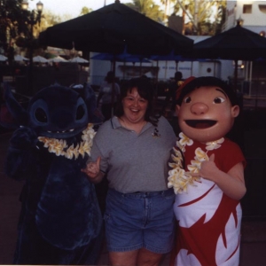 2004-hanging_loose_with_Lilo_Stitch