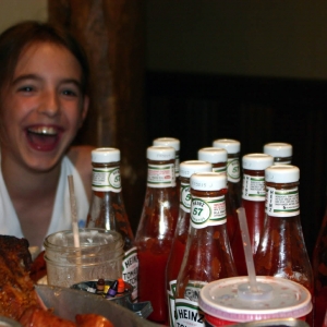 We need ketchup!
