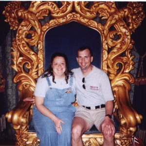 2002-Cindy_s_Throne