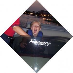 Grumpy_drives_the_boat