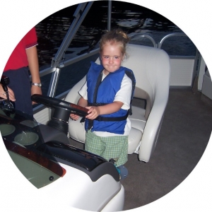 Imp_drives_the_boat