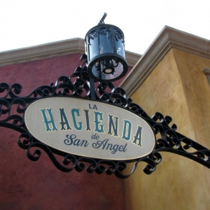 9-10_WDW_275