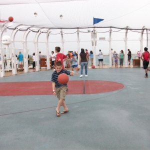 Shooting Hoops as we arrive at Key West