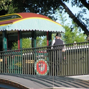 9-10_WDW_363
