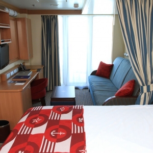 Media 'Deluxe-Oceanview-with-Verandah_5B_-02' in category 'Disney Dream Staterooms'