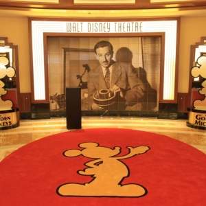 Walt-Disney-Theatre-01