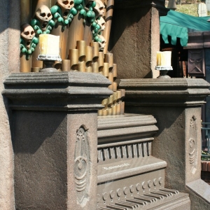 Haunted Mansion interactive queue 6