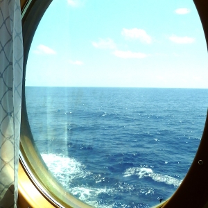 2586-porthole