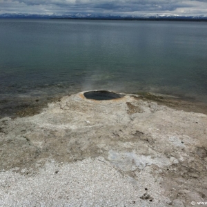 4-West-Thumb-Geyser-Basin-019