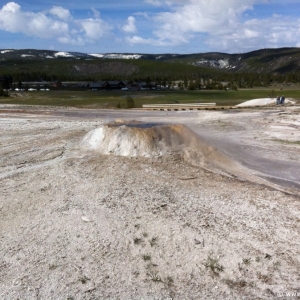 2-Upper-Geyser-Basin-011