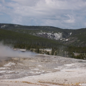 2-Upper-Geyser-Basin-053