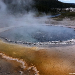 2-Upper-Geyser-Basin-056