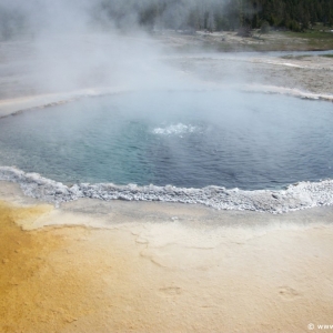 2-Upper-Geyser-Basin-084