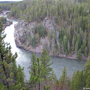 1-Yellowstone-Upper-Falls-001