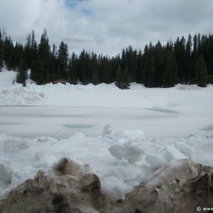 7-Road-Brooks-Lake-Lodge-007