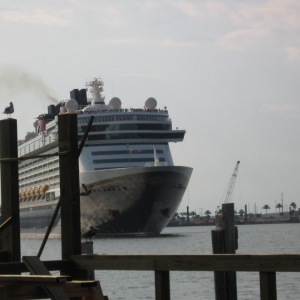 Disney Dream sailing out of Port Canaveral 8-2-2011 from Rusty's