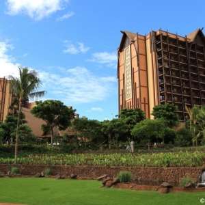 Aulani-entrance-lobby-11