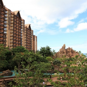 Aulani-Resort-13