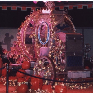 2004-MNSSHP_Cindy_s_coach