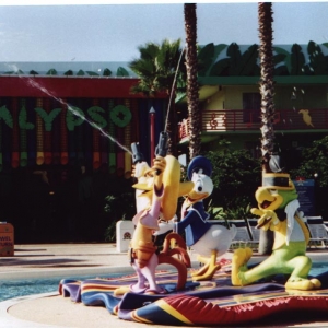 2000-Calypso_pool