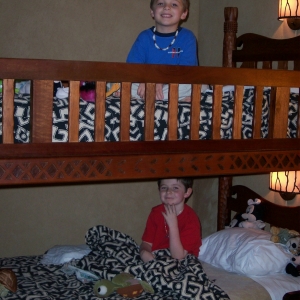 Bunk Beds AKLC