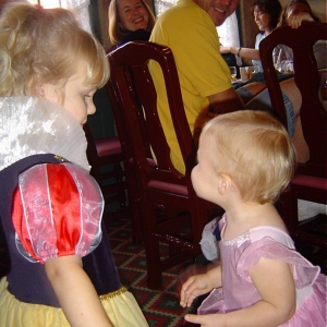 Linnea and little princess - 11/2004