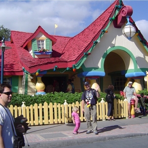 Mickey's house - 11/2004