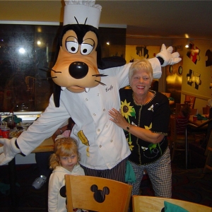 Chef Mickey's6 - 11/2004